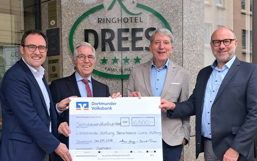 Spendenübergabe Riepe quer